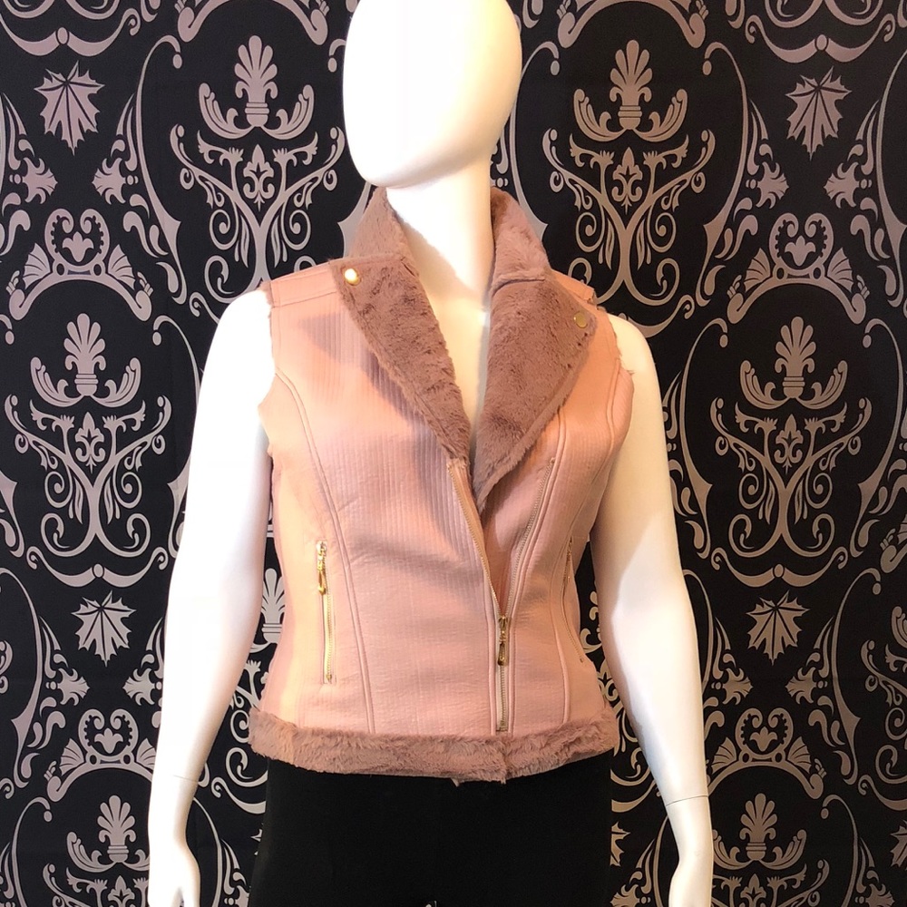 Jr Plus Size pink Faux Fur Collar Vest